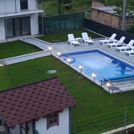 Guest house фенікс *