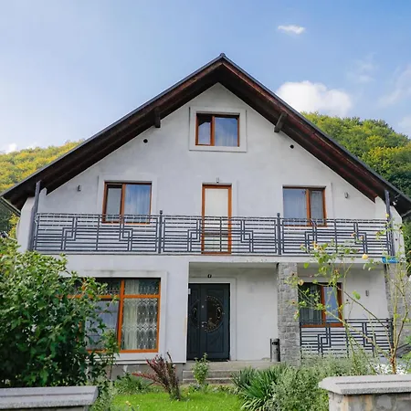 фенікс Guest house *